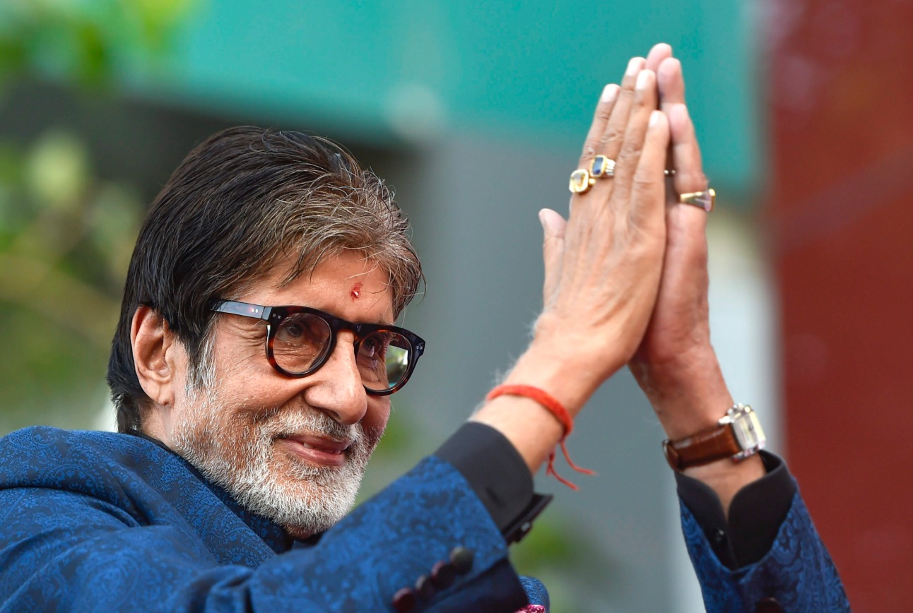 Post a joke on petrol prices: Zubair mocks Amitabh Bachchan’s ‘trying hard for 50M followers’ post