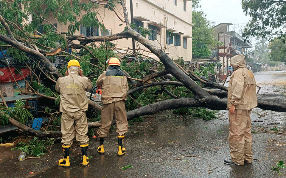 Cyclone 'Amphan' rolls towards Indian shores, unleashes downpour, flattens dwellings