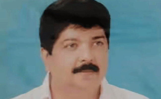 Amruta Fadnavis bribe FIR: Bookie Anil Jaisinghani held from Gujarat