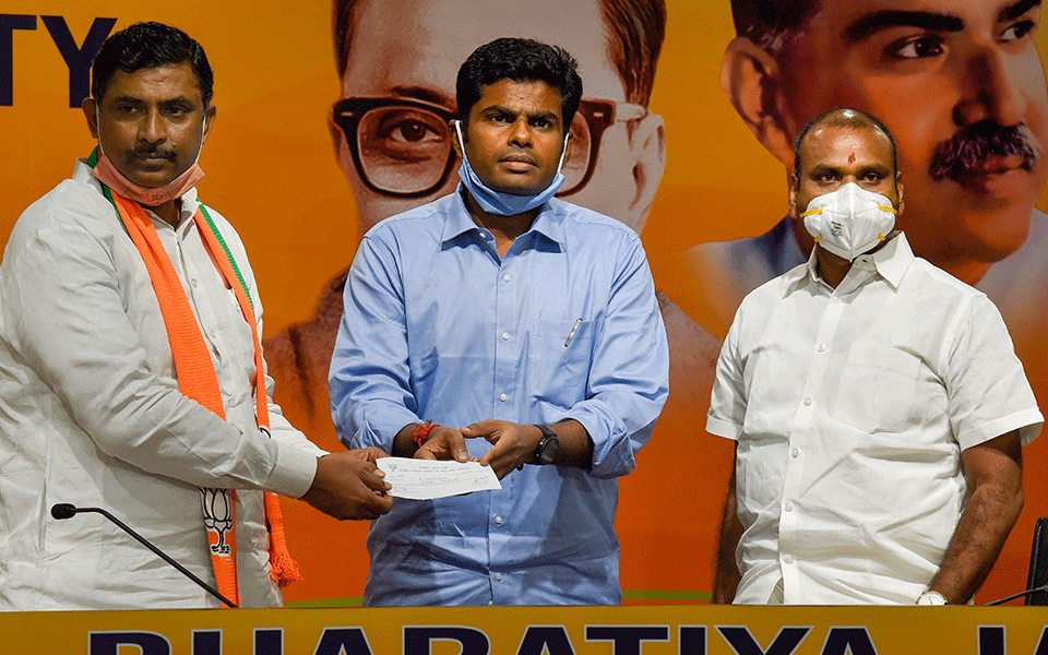 Former Ips Officer Annamalai Joins Bjp In Delhi 