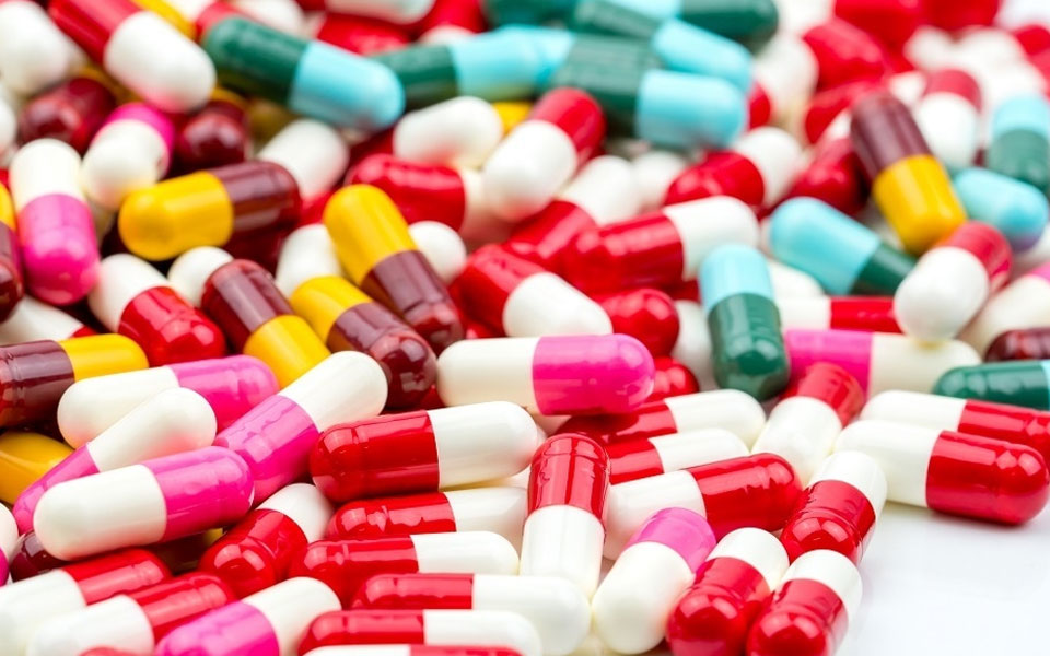 How countries can curb antibiotic resistance