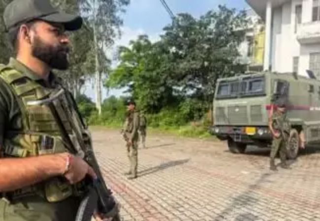 Encounter breaks out between terrorists and police in J-K's Rajouri