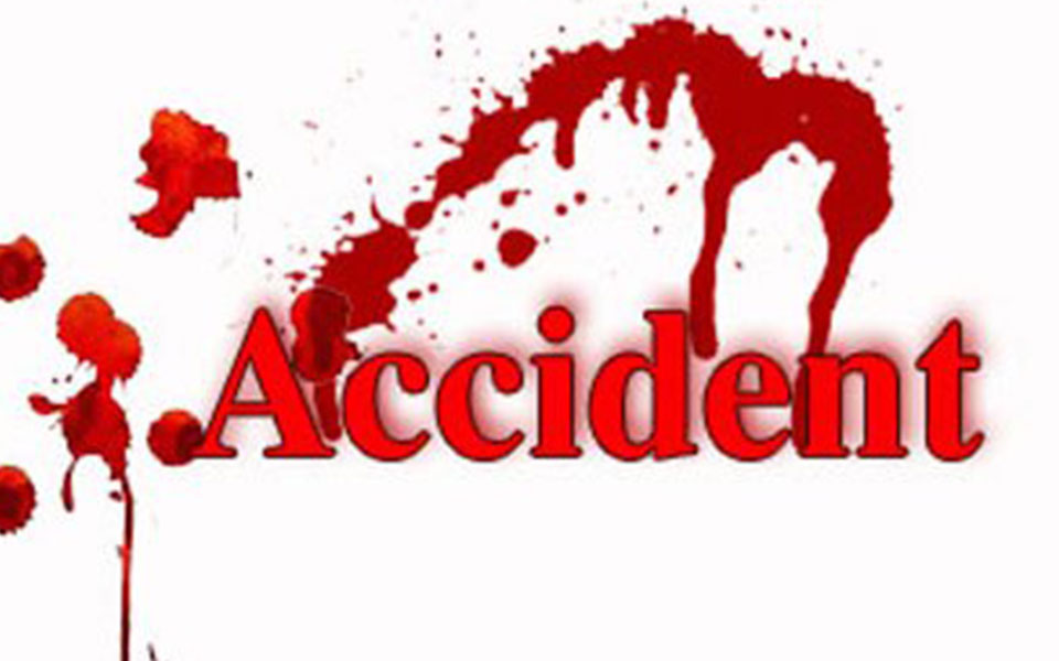 6 dead in MP bus-truck collision