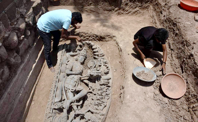 'Sheshshayi Vishnu' sculpture found in Maharashtra's Sindkhed Raja town: ASI official