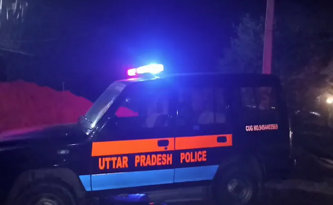 Police constable attacks wife, daughter in Banda; child dies