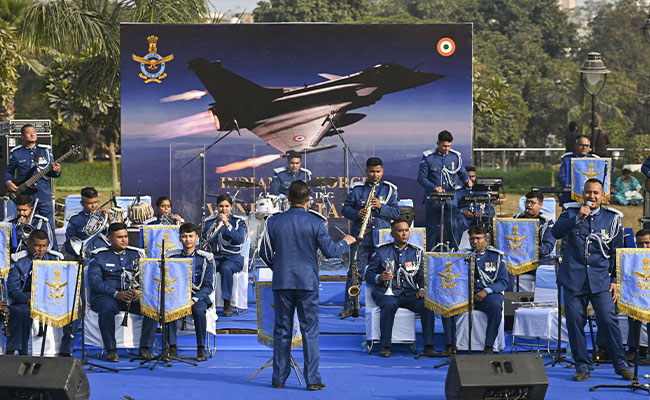 IAF band performs in Delhi to celebrate 150 years of 'Vande Mataram'