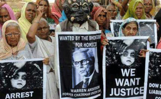 Bhopal gas tragedy: 10 women survivors end fast after getting assurances from govt