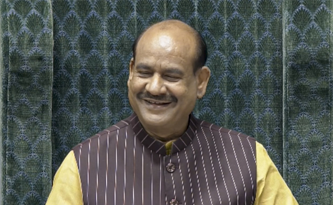 Speaker asks govt to educate MPs on crop insurance scheme