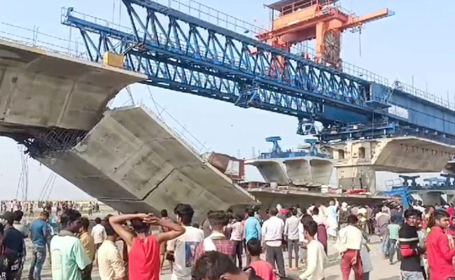 1 killed, several feared trapped as under-construction bridge collapses in Bihar's Supaul