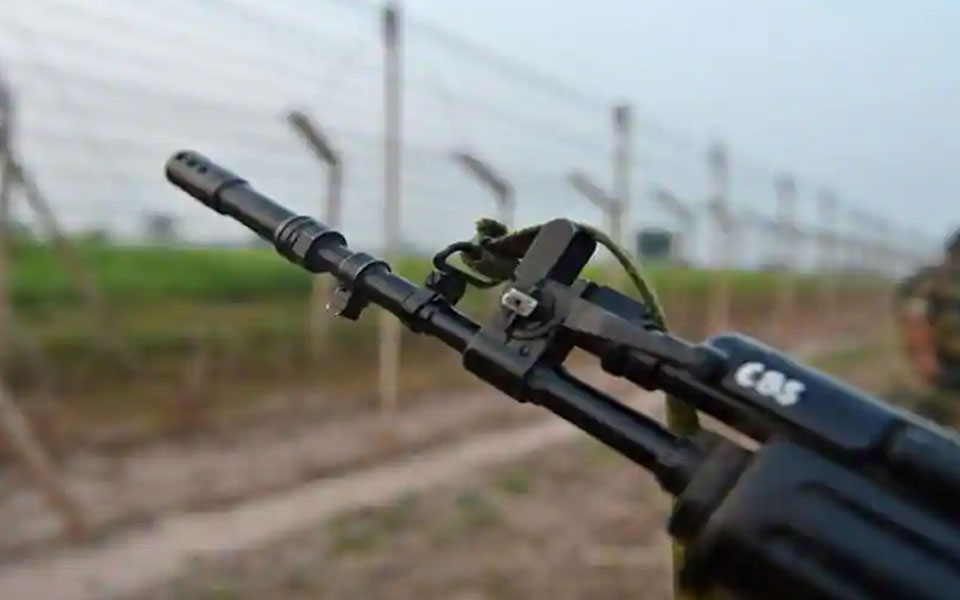 BSF man guns down head constable, injures another