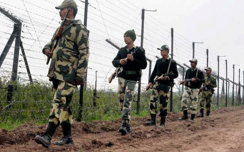 BSF seizes over 5 kg heroin along Indo-Pak border