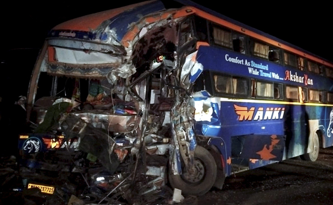 4 killed, 27 injured in bus-truck collision on Jaipur-Bikaner National Highway