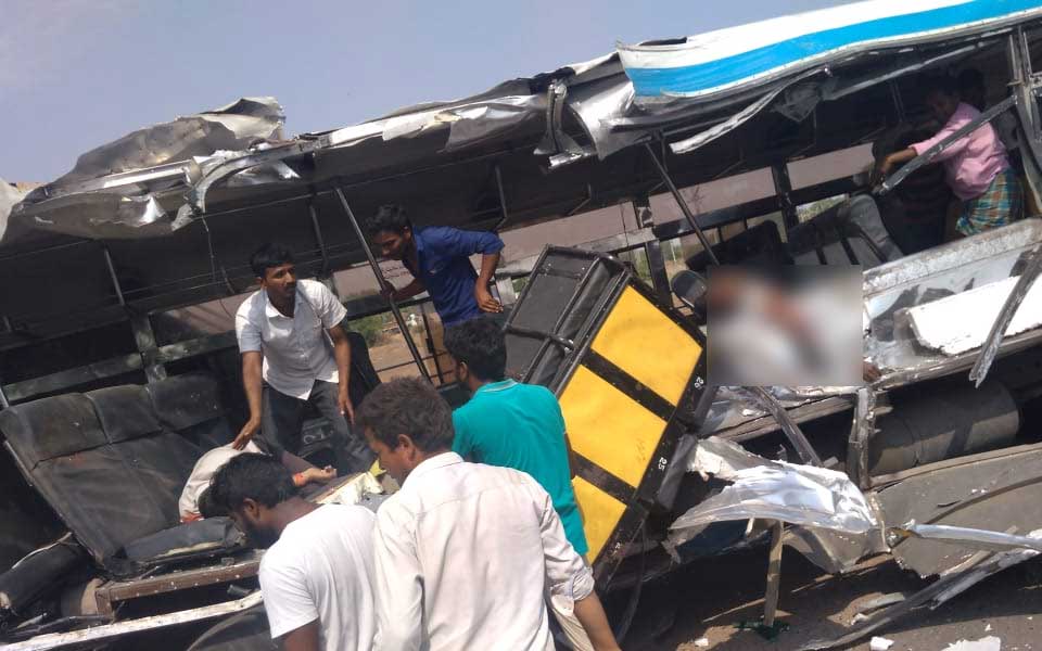 Seven killed as truck rams into bus in Telangana