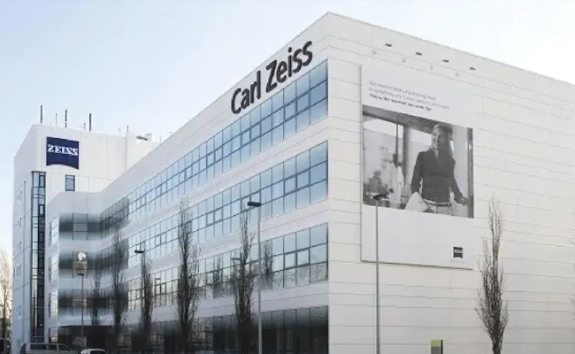 Carl Zeiss invests ₹2,500 crore in new lens manufacturing facility in India