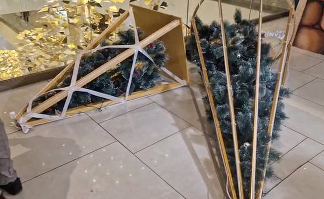 Five persons detained for vandalising Christmas decorations in Ahmedabad mall