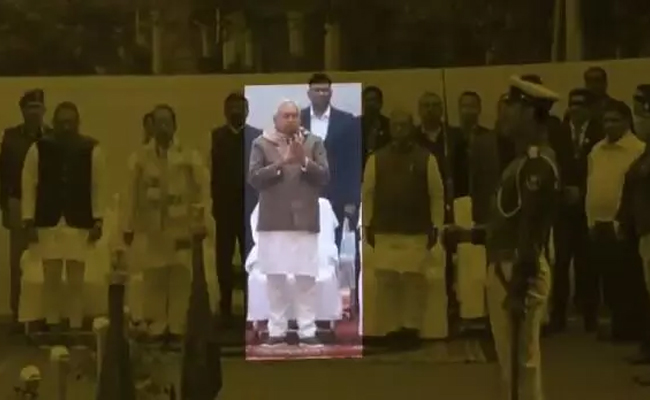 Bihar CM Nitish Kumar claps during Mahatma Gandhi's death anniversary event