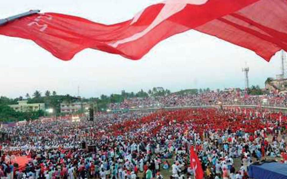 Massive protest by AAP in Delhi, CPI-M extends support