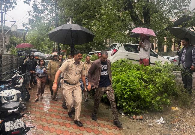 Rains batter Himachal: 2 dead in house collapse, 1,337 roads closed, schools shut in Shimla