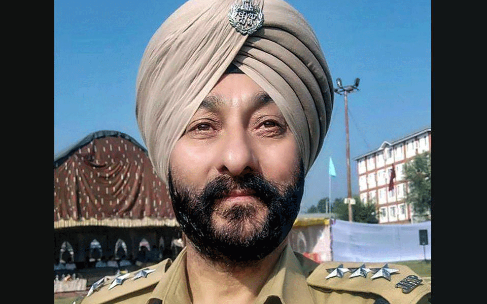 Reports claiming Davinder Singh was awarded gallantry medal not true: J-K Police