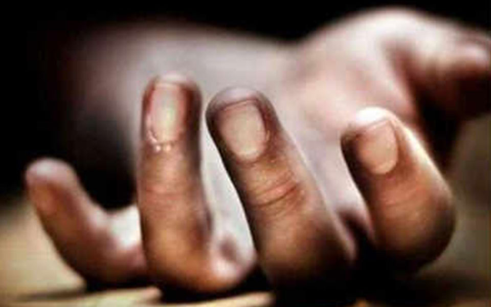 Telangana reporter ends life after killing children