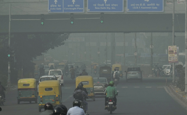 Delhi to have 106 additional buses, 60 extra trips by metro trains to combat air pollution