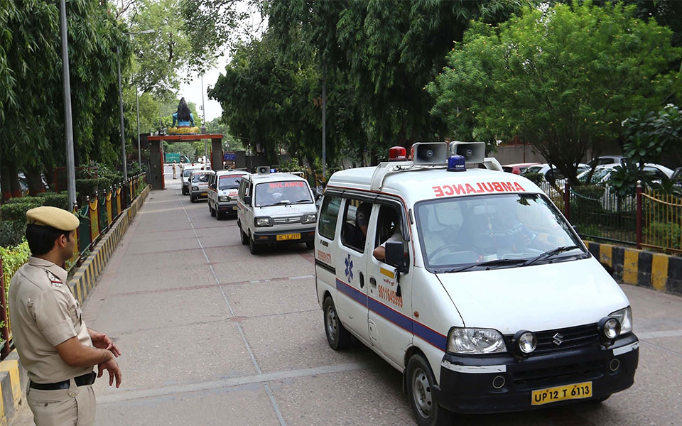 Autopsies hint at suicide by Delhi family: Police