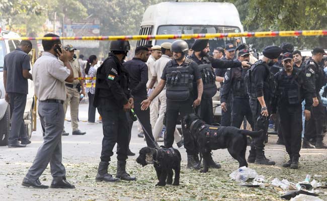 'Strong vibrations, chemical-like smell': Locals of Delhi's Paschim Vihar in panic after blast