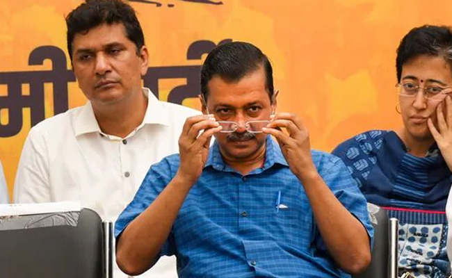 AAP to announce name of new Delhi CM at 12 noon