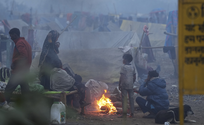 At 2.9 degrees Celsius, Delhi records its coldest morning this season