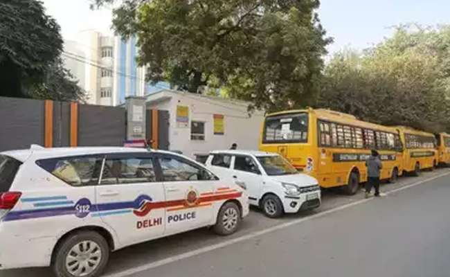 Delhi: Student held for sending bomb threat to school, released