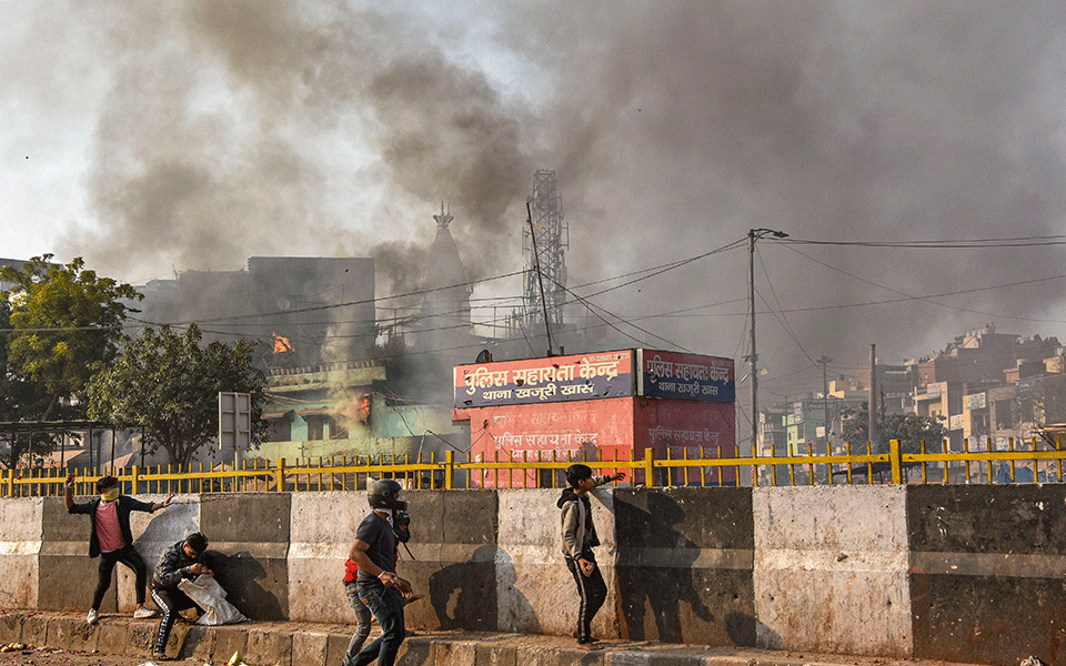 Panic at Delhi Airport as Kandahar-bound Plane Pilot 'Mistakenly' Presses Hijack Button