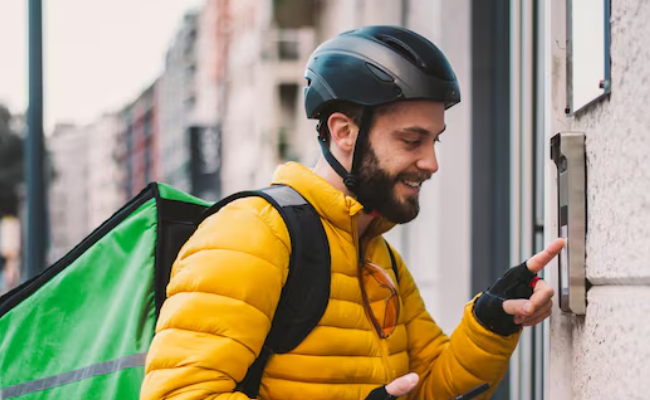 American man’s video shows Blinkit delivery reaching in six minutes in Delhi