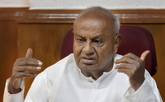 Deve Gowda's claim on Kerala CM's nod for JD(S) alliance with BJP in Karnataka creates stir in state