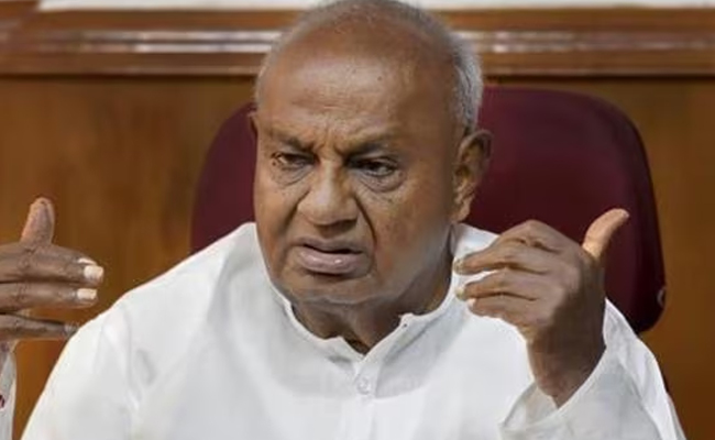 Cauvery dispute can only be resolved mutually: Gowda