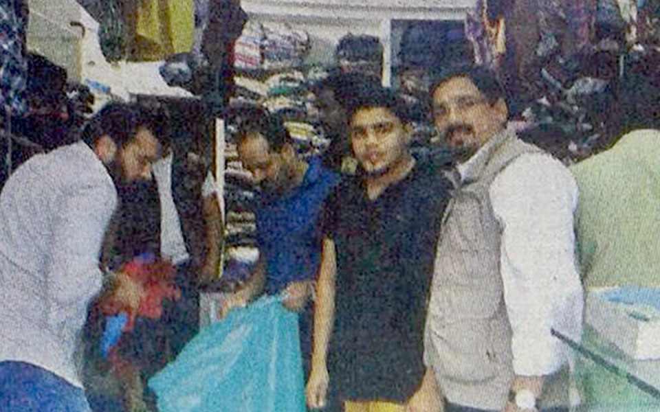 Young man gave off entire cloth shop when asked for clothes to Kerala flood victims