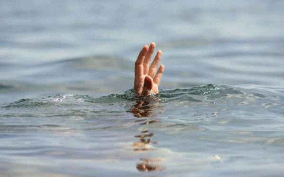 Gujarat: 4 persons drown while swimming in river