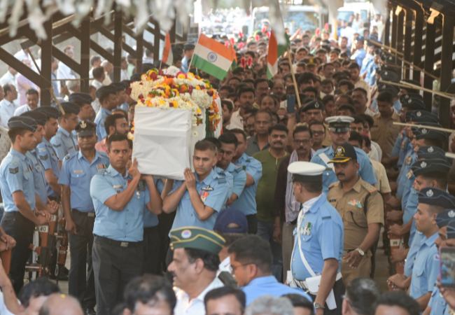 Su-30MKI crash: Flight Lieutenant Purvesh Duragkar cremated with full military honours