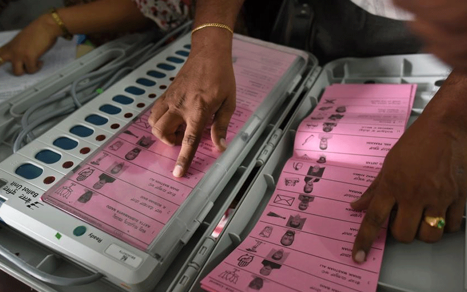 17 Opposition parties to ask poll panel to use ballot papers for 2019 elections