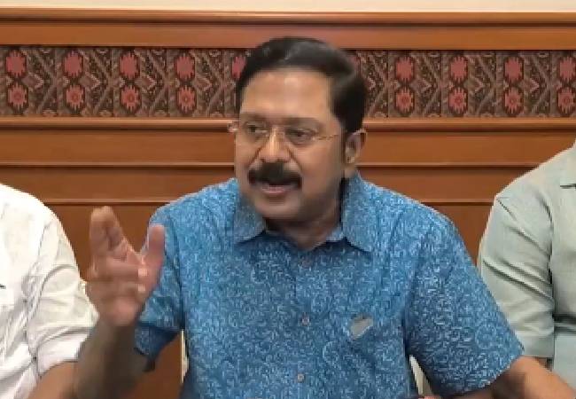 Dhinakaran defends walking out of NDA