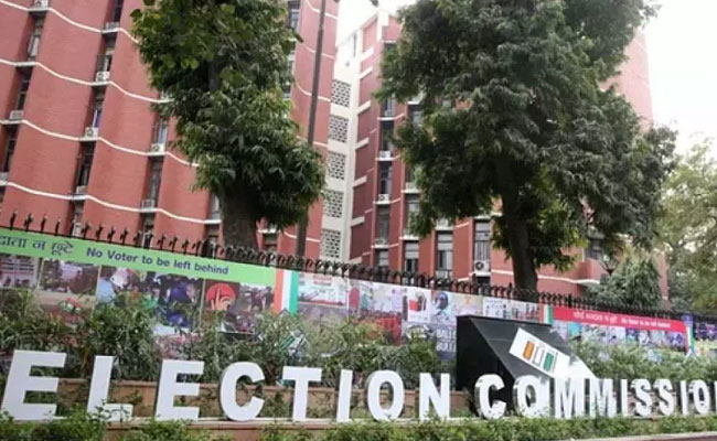 LS polls: EC calls for strong action against officials indulging in favouritism