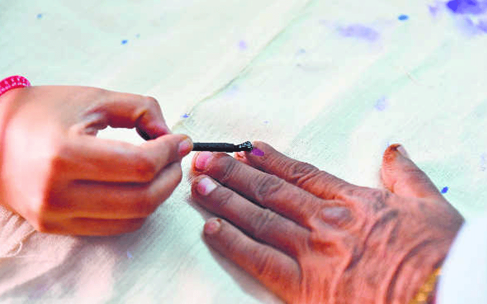 Stage set for Bengal panchayat polls on Monday