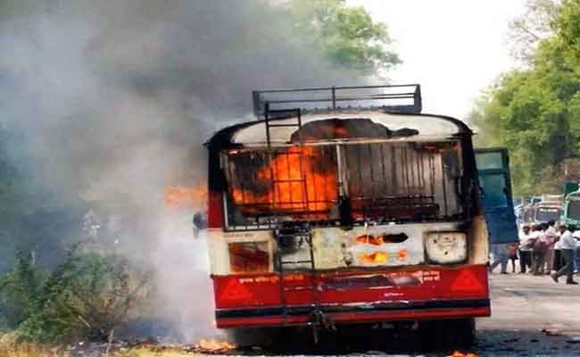 Madhya Pradesh: Fire breaks out in bus, damages EVMs in Betul