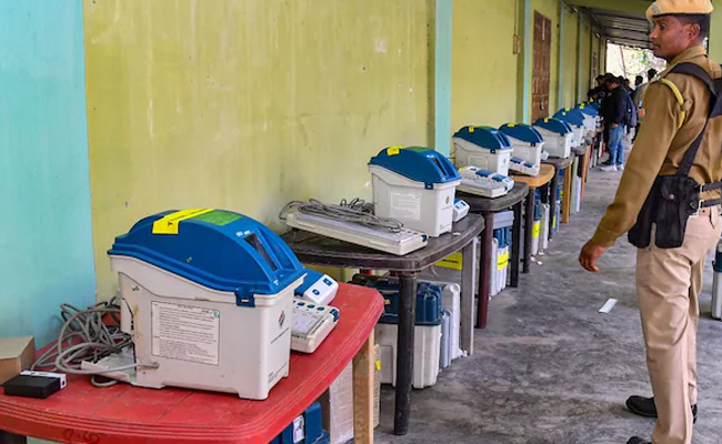 Maharashtra: 21 EVMs replaced in Hingoli during mock polls