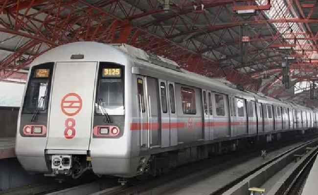 Man jumps in front of Delhi metro train, injured