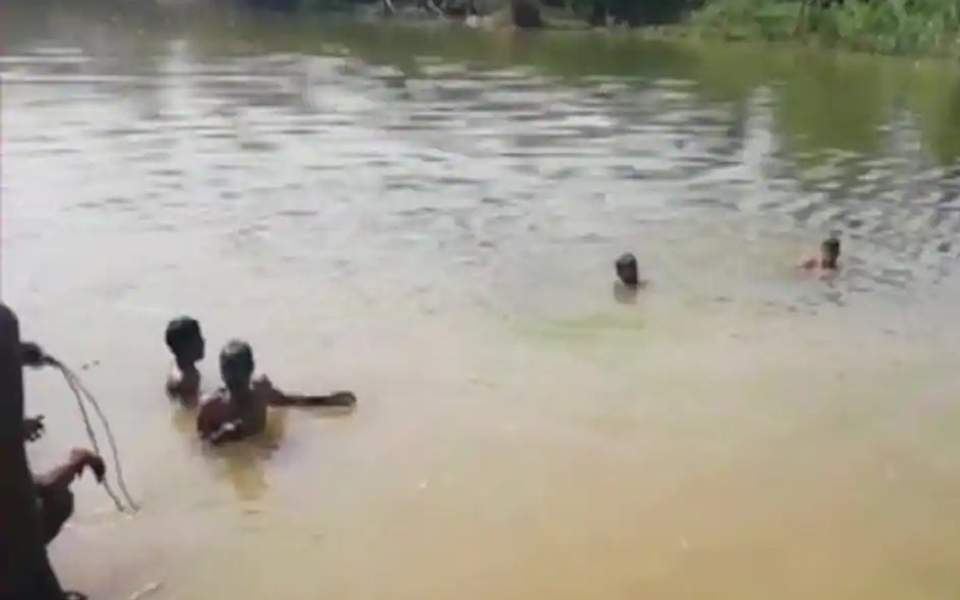 5 killed as boat capsizes in West Bengal's Murshidabad