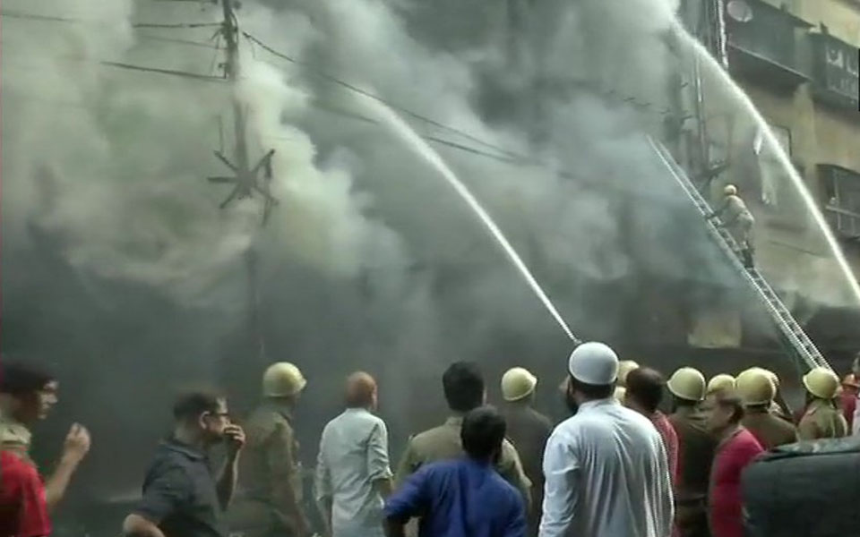 Massive fire breaks out in Central Kolkata