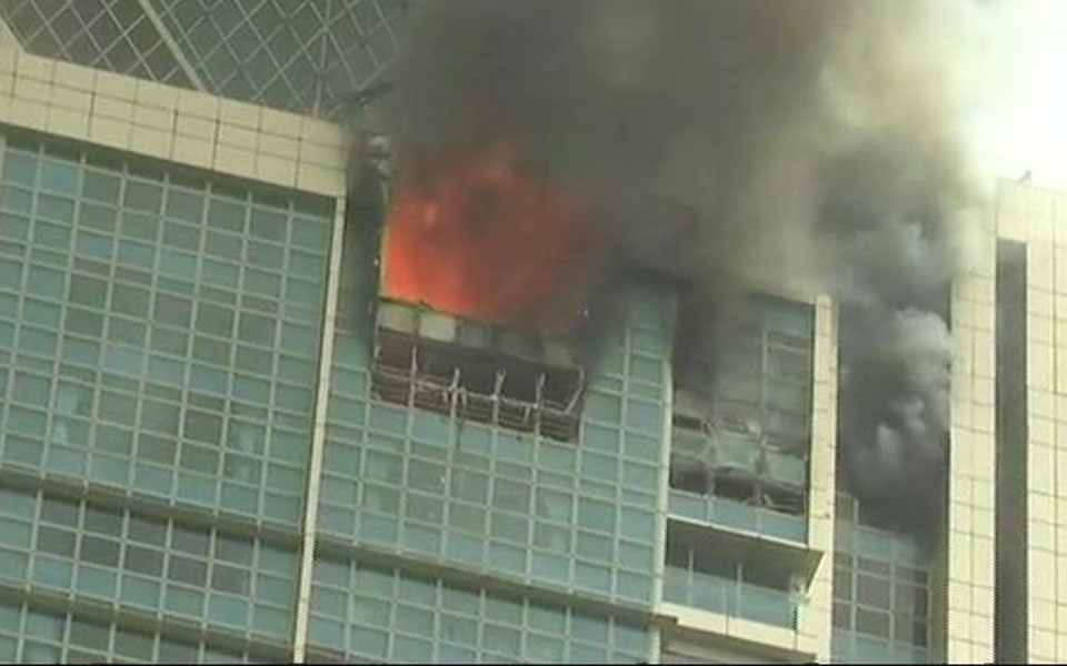 90 evacuated from blazing Mumbai skyscraper