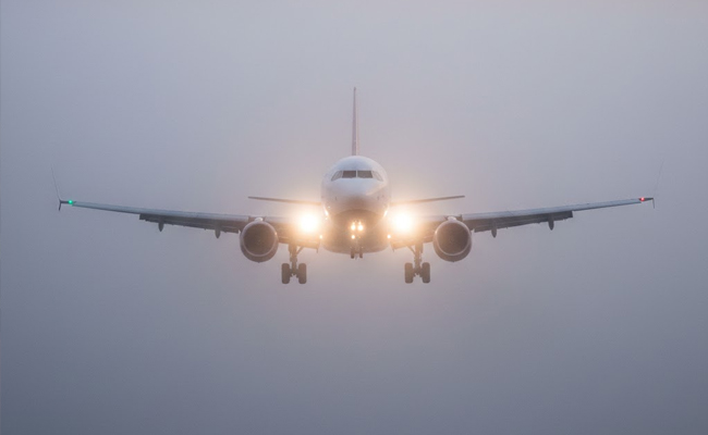 Dense fog disrupts Delhi airport operations, over 130 flights impacted