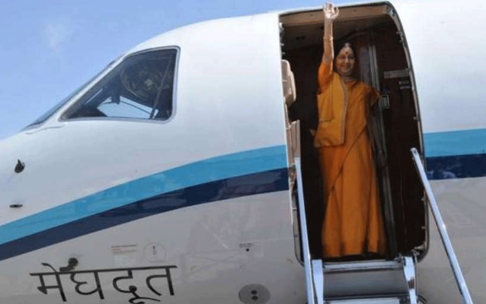 Sushma Swaraj's plane 'goes missing' for 14 minutes