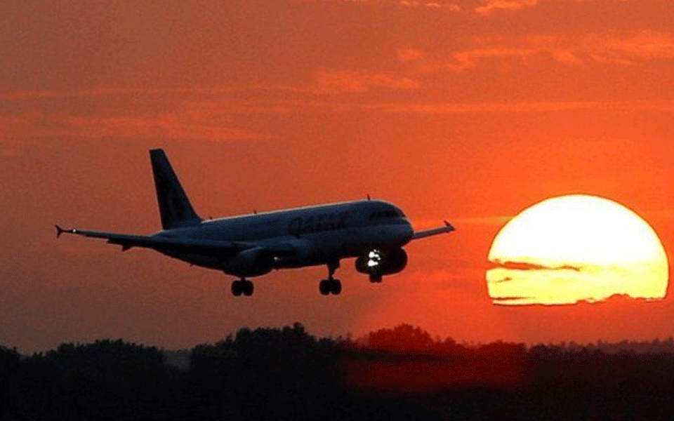 Pakistan partially opens airspace for west-bound flights from India